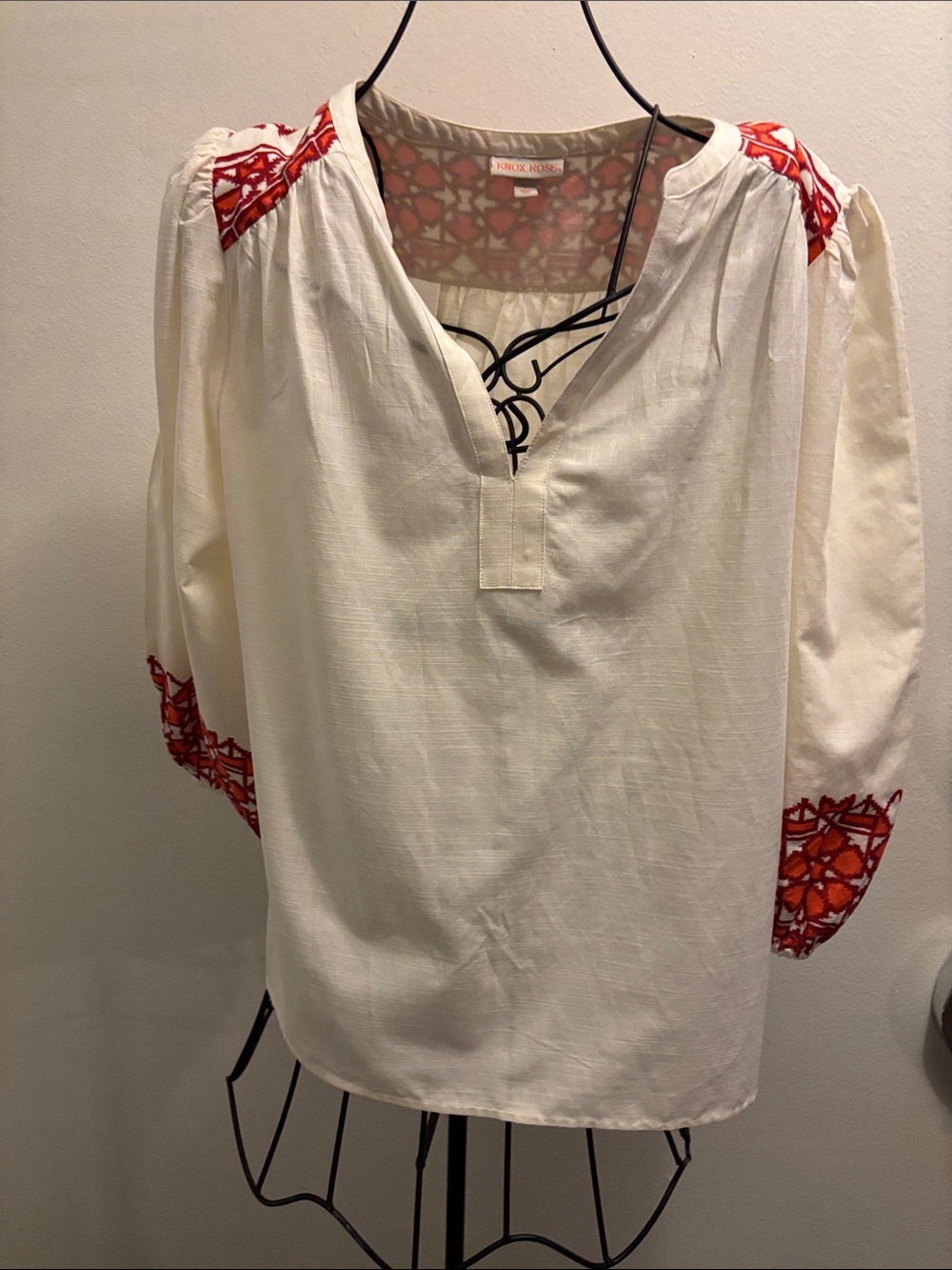 Knox Rose Ivory Peasant Blouse with Red Embroidery
